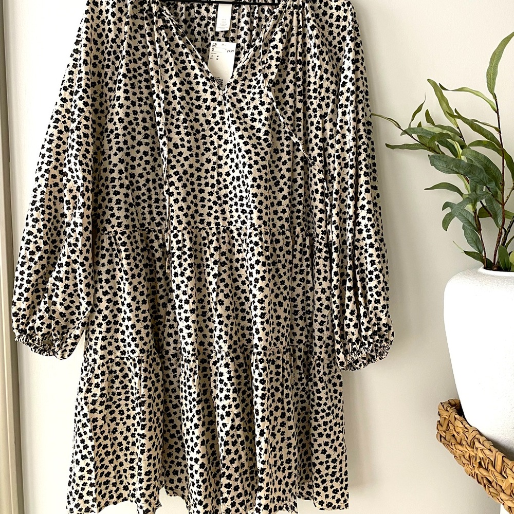 New Printed dress with long sleeve